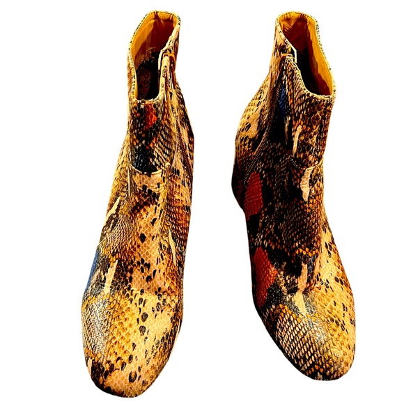 Fall & Winter Fantasy Boot - Picture 8 of 15